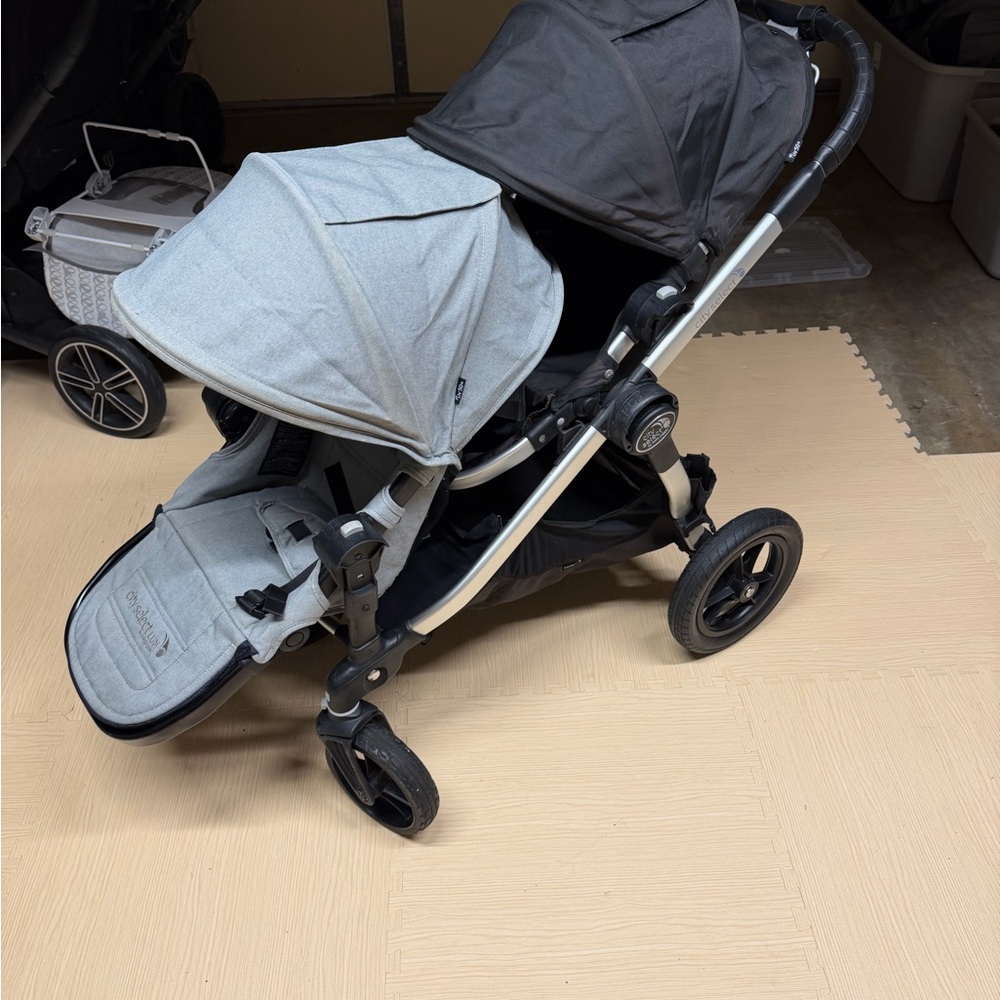 BabyJogger City Select Double Stroller with Black and Gray Canopy